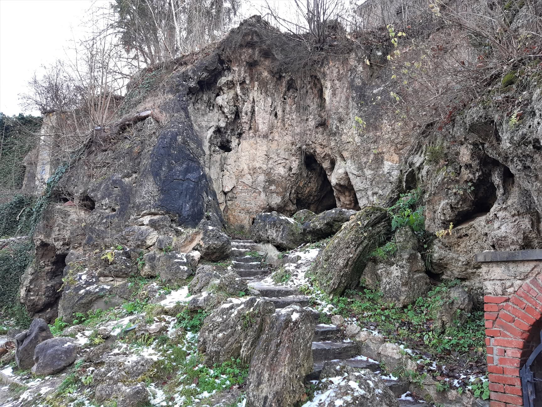 Barlang felé vezető út Lillafüreden