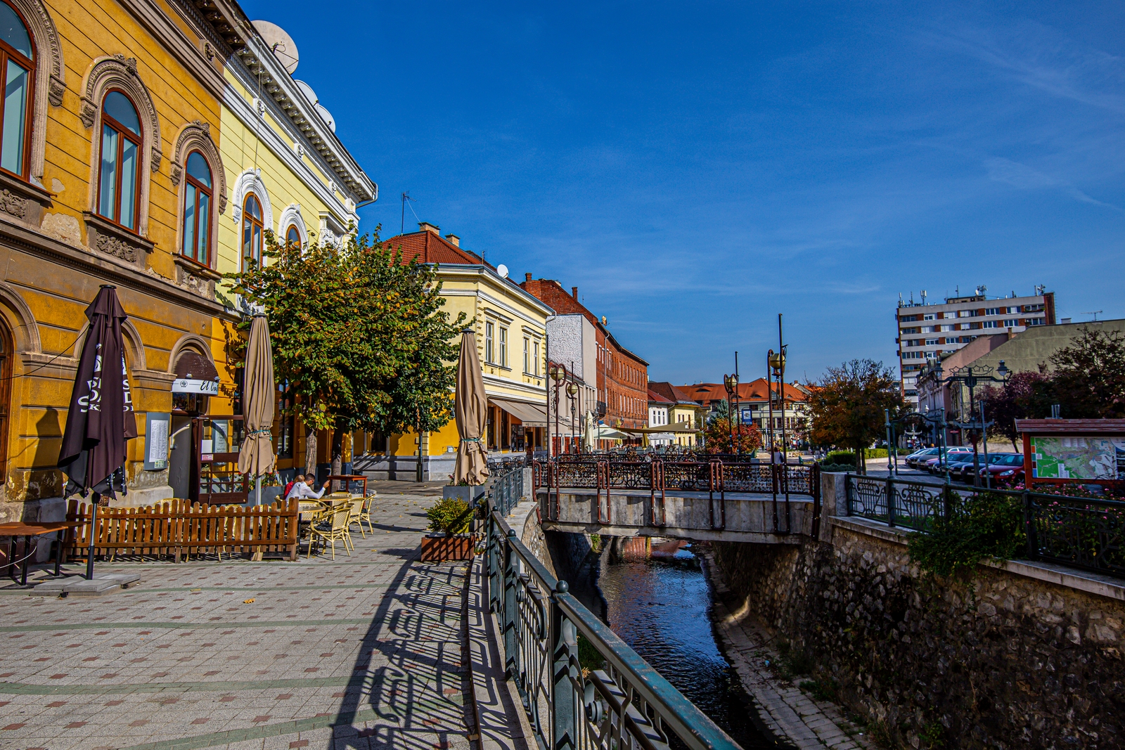 Miskolc belváros a Szinva híd mellett