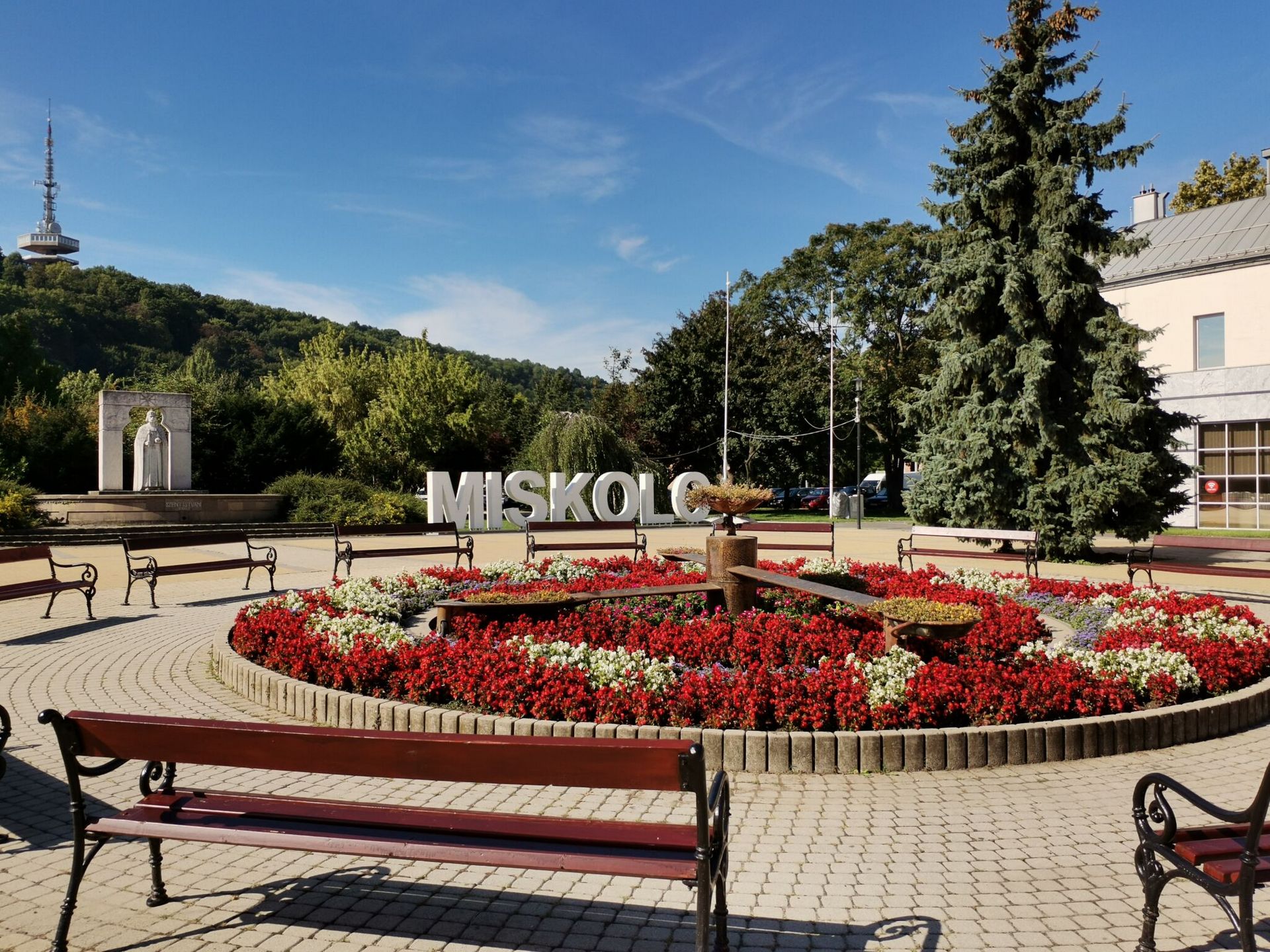 Szent István téri virágóra